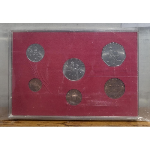 775 - Set of Britain's first complete set of decimal coins