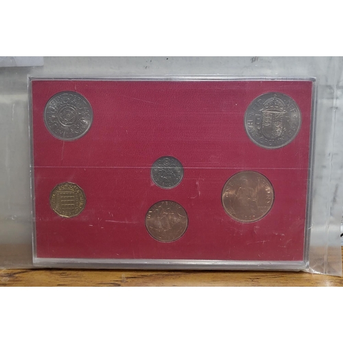 777 - Set of 1967 QE11 coins