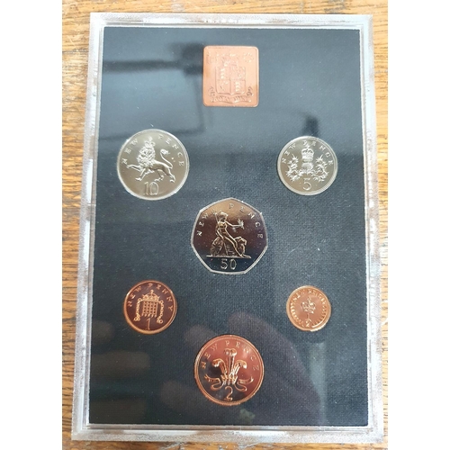 798 - GB QEII 1978 coin set - all uncirculated in clear plastic box cover