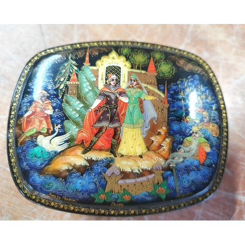 268 - Small lacquered Russian trinket box with fine quality fairy tale decoration