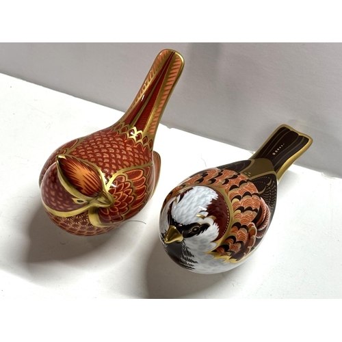 567 - Two Royal Crown Derby bird paper weights including House Sparrow (2)