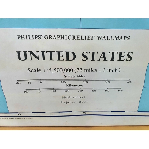 497 - Philips relief wall school map, produced in the 1966 - The U S A