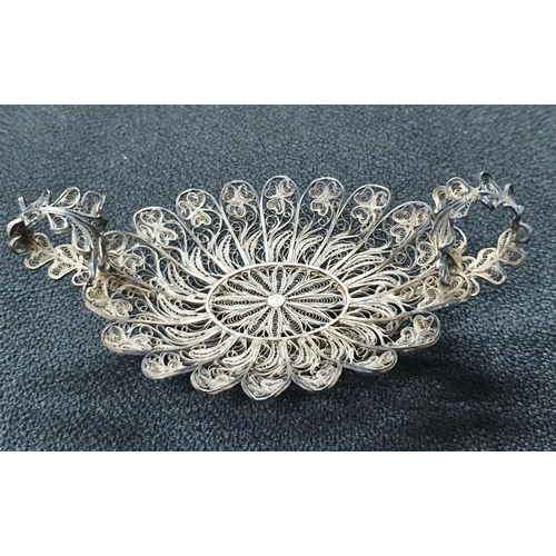 21 - Antique filigree silver print dish and similar 2-handled dish (2),

51 grams