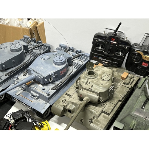 119 - 5 Model Tanks with remote controls