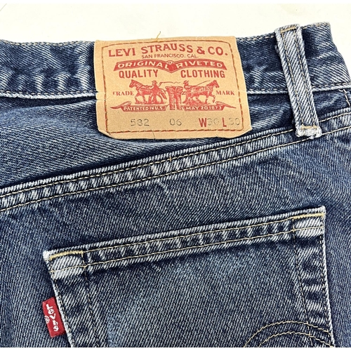 147 - Two pairs of vintage Levi Jeans, including a pair of 505s & 502s (2)