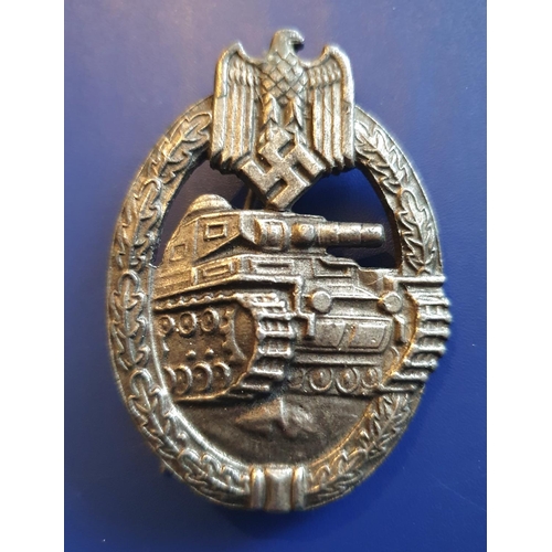 195 - WWII German Tank Assault badge with maker Frank & Reif of Stuttgart stamped verso.