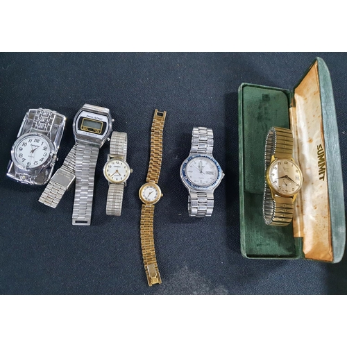 221 - Five vintage gents and ladies wrist watches including a cased Summit 