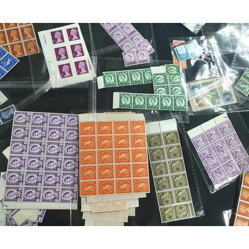 355 - Huge quantity of GB (mainly) QEII pre-decimal Machins and Harrisons including regionals, blocks etc,... 