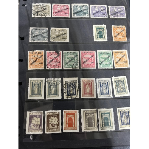 173 - Black folder containing approx 110 hagner pages containing approx 4,000 stamps both mint and used un... 