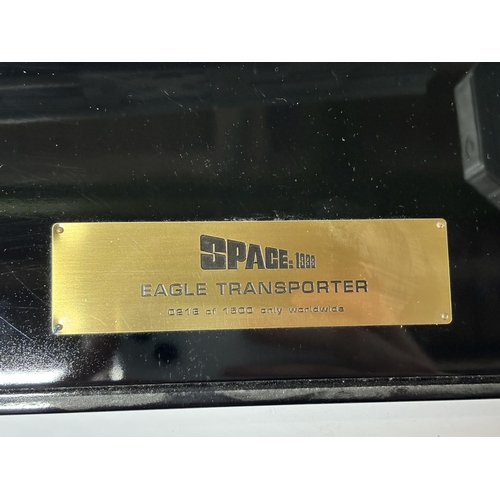 108 - Icon Replicas space 1999 Eagle Transporter 216/1500 Worldwide, Gerry Anderson