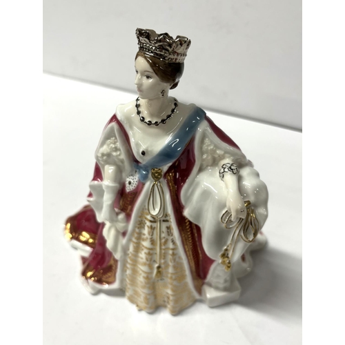 148 - Queen Victoria, Royal Worcester, Sculptured by Martin Evans  1124/4500