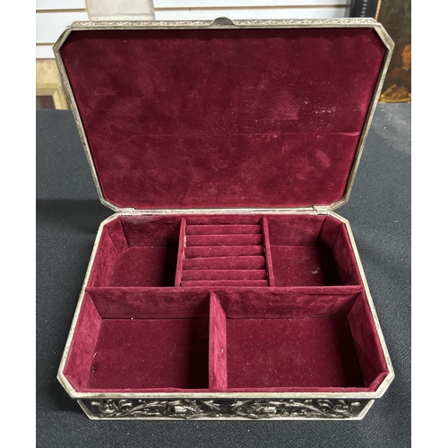 389 - Art Deco jewellery box with velvet inner