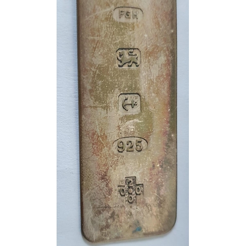 5 - Birmingham 925 2000 silver tasseled bookmark in the form of a long, thin ingot in original presentat... 