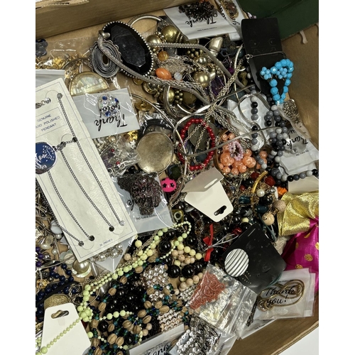 25 - Box of costume jewellery including bracelets and items in bags