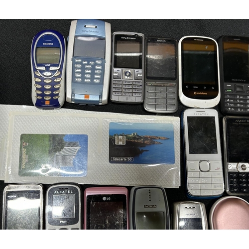 61 - 14 Phones and sims including Sony Erikson and LG