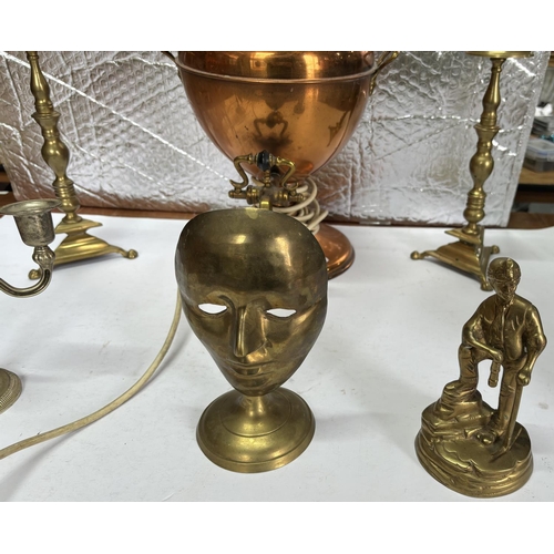 86 - Samovar together with brass candle holders and brass face with brass miner statue (Qty)