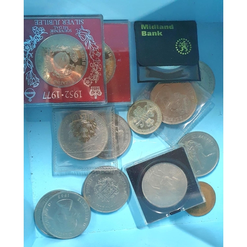 215 - Box containing British, European and American later 20thC collectors coins etc (Qty)