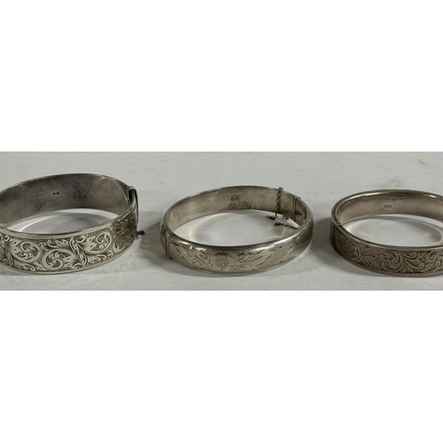 1 - 3 Hallmarked silver engraved bangles


92g