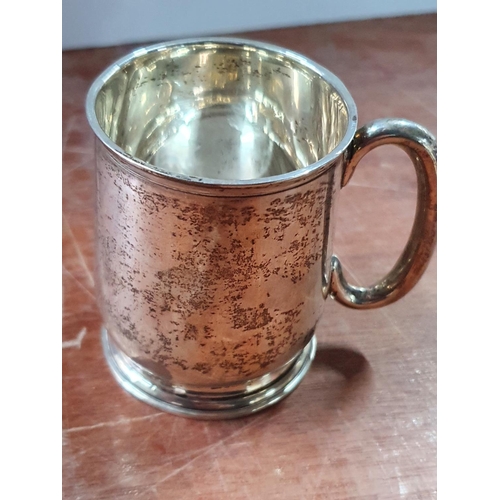 12 - Birmingham 1921 small silver tankard,

68 grams           7 cm tall