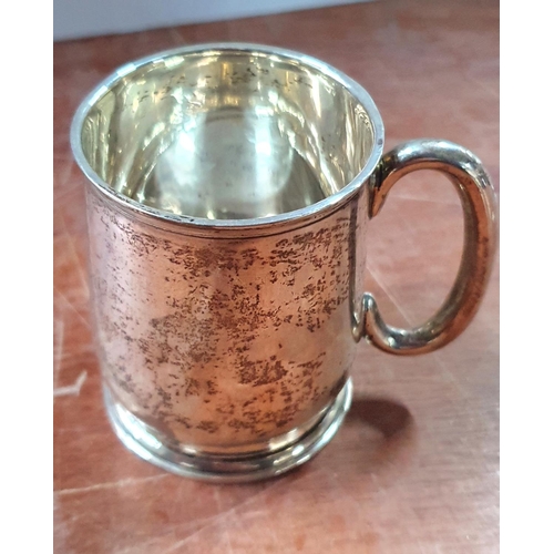 12 - Birmingham 1921 small silver tankard,

68 grams           7 cm tall