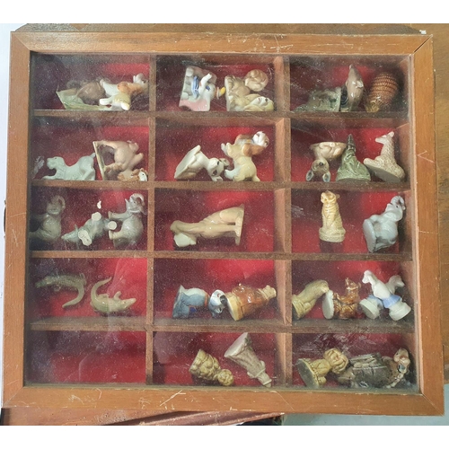 80 - Small display cabinet containing Wade figurines etc