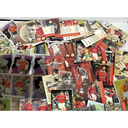 99 - Large collection of Manchester United Cards including George Best, Paul Scholes and Roy Keane with a... 