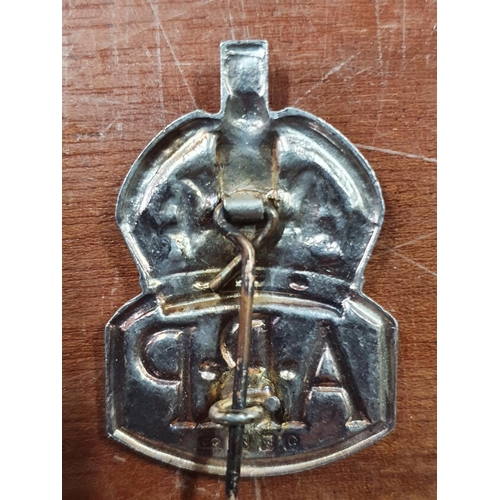 154 - London 1938 (?) silver ARP badge