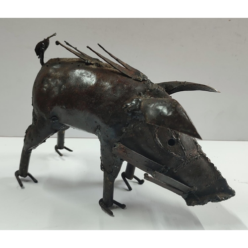 159 - Hand-crafted metal pig sculpture

22 x 12 cm