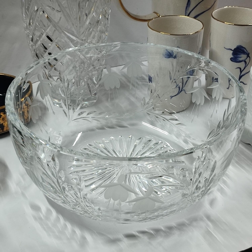 175 - A West German Kaiser lidded pot together with a fine quality etched cut-glass fruit bowl, a cut-glas... 