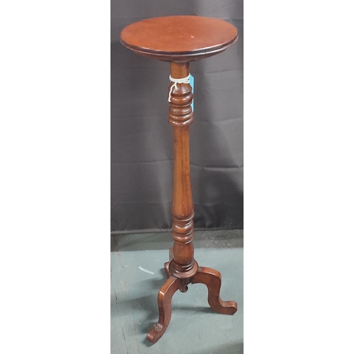 406 - Ornate plant-stand on tri-pod feet

96 cm high