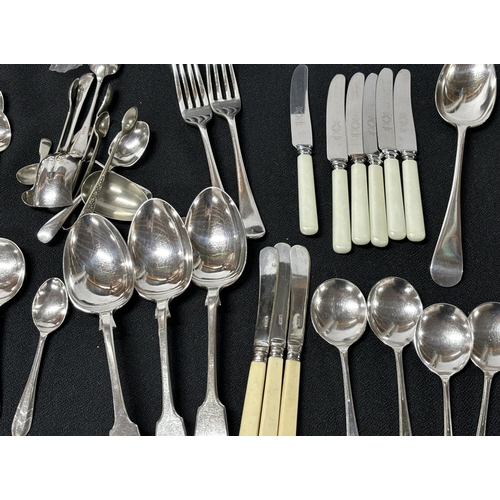 78 - QTY of cutlery with knifes with mother of pearl