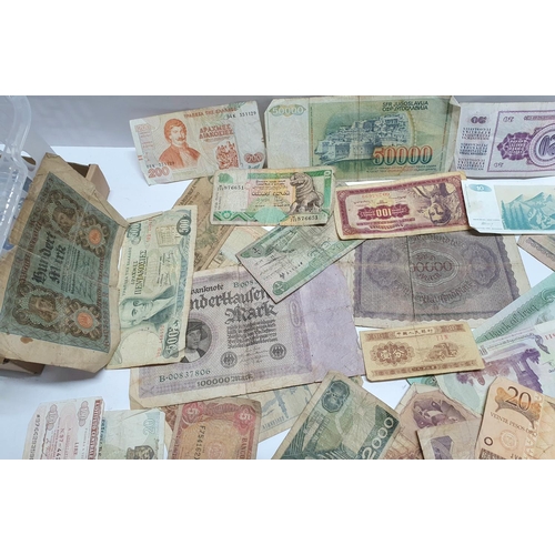 177 - Large quantity of 20thC world banknotes (Qty)