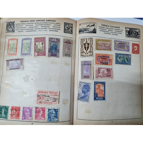 280 - Five small stamp albums containing world used and unused stamps, many 19th and early 20thC examples ... 