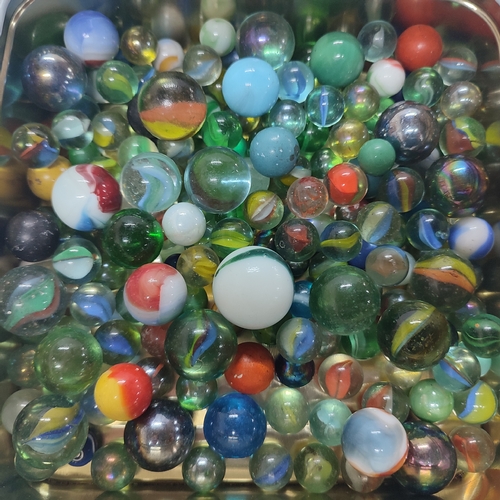 350 - A large collection of Victorian marbles (Qty)