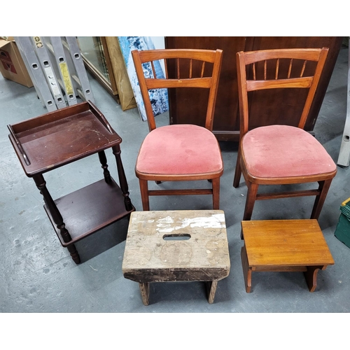 426 - Collection of furniture to include a pair of chairs, 2 wooden stools etc (5)