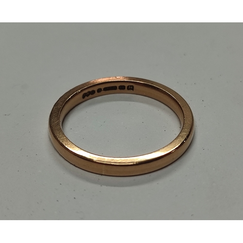 60 - A 9ct. Yellow Gold band ring in box

Size - N/O
2.5 grams