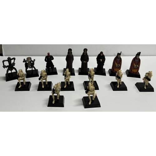 197 - Star Wars chess pieces