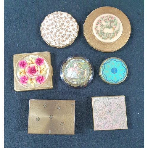 230 - Seven vintage compacts including an inlaid tortoiseshell example (7)