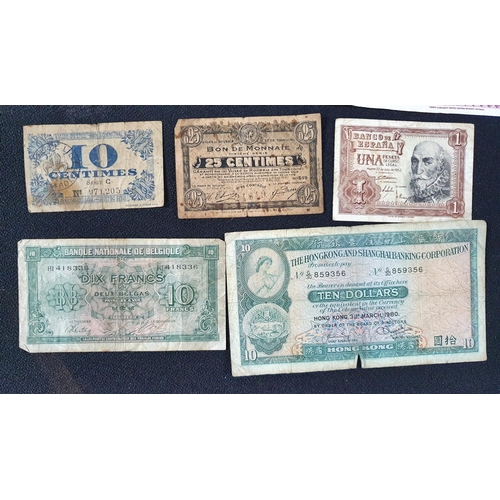 262 - Quantity of world bank notes to include 5million Turkish lira, $9 Canadian, a 1981 $10 Hong Kong not... 