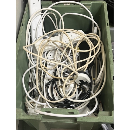 345 - Large qty of extension leads