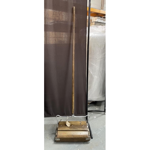 485 - Early 20thC Ewbanks of Accrington sweeper