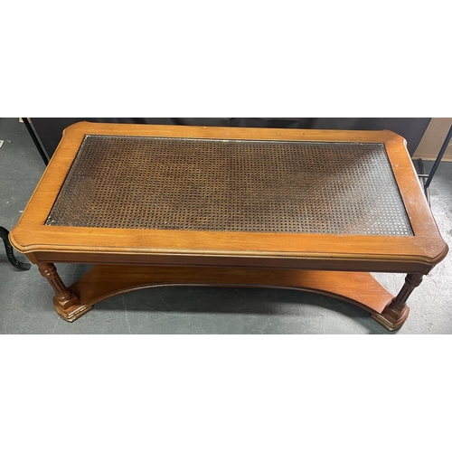 645 - Wooden coffee table with glass and rattan top