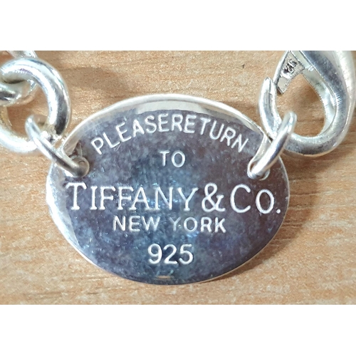 4 - Heavy Tiffany & Co 925 silver choker with pouch and box,

63 grams