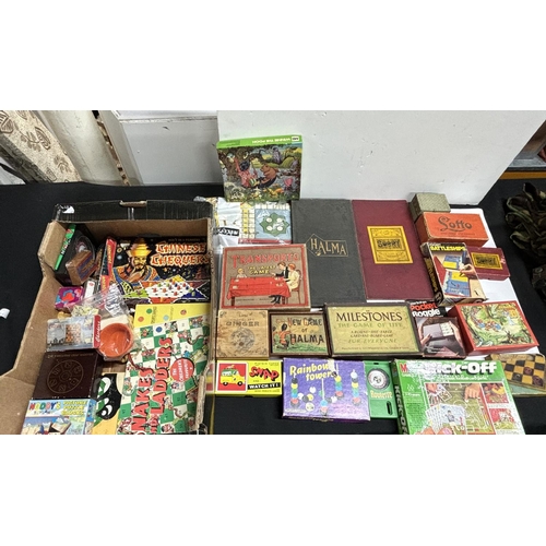 51 - Box of games including Chinese Chequers and Transporto