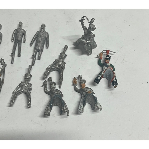60 - Collection of metal soldier figures (Qty)