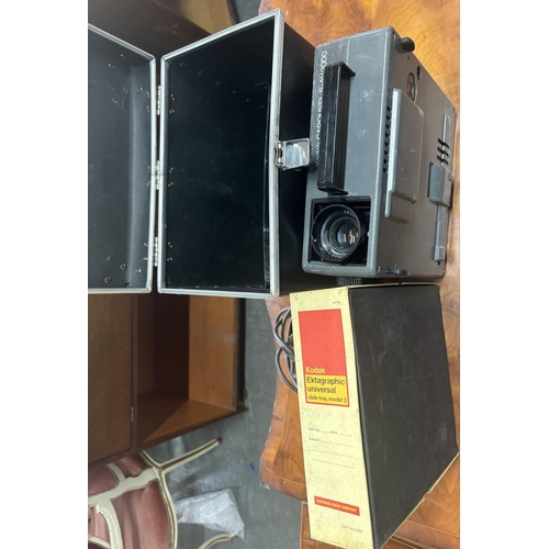274 - Boxed Kodak carousels-AV2000