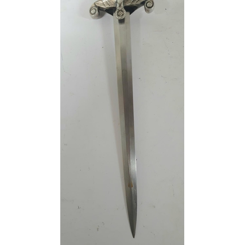 54 - WW2 German Army Officers Dress Dagger by Alcoso, Solingen,
which has been fitted with a black cellul... 