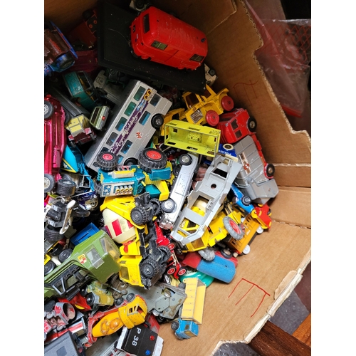 125 - Collection of various used die-cast cars etc (Qty)