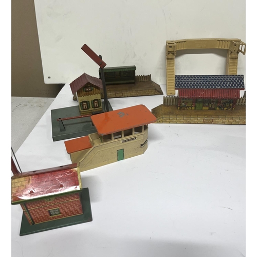 144 - Hornby and others model railway platform buildings To include Hornby DiBro Brimtoy HO gauge