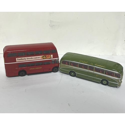 148 - Selection of modern buses by Corgi and Solido.
To include Corgi No 40 BC & N Colne Limited to 100
So... 